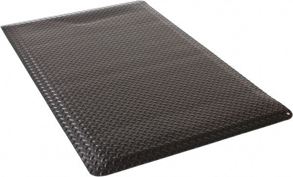 Wearwell 786.916X3X5DPBK 5 Ft. Long x 3 Ft. Wide x 9/16 Inch Thick, Vinyl Diamond Plate Surface Pattern, Electrically Conductive Antistatic Matting
