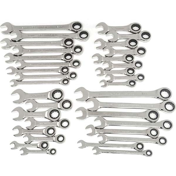 GEARWRENCH 85034 Ratchet Set 34 Pc, 1/2" 11/16" 3/4" 3/8" 5/16" 5/8" 7/16" & 9/16" Wrench, Inch & Metric