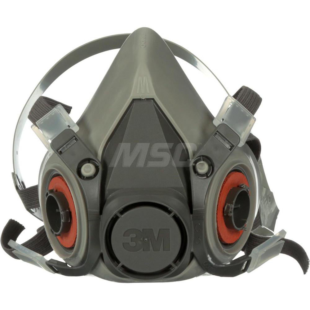 3M 7000001933 Half Facepiece Respirator Thermoplastic Elastomer, Bayonet, Medium